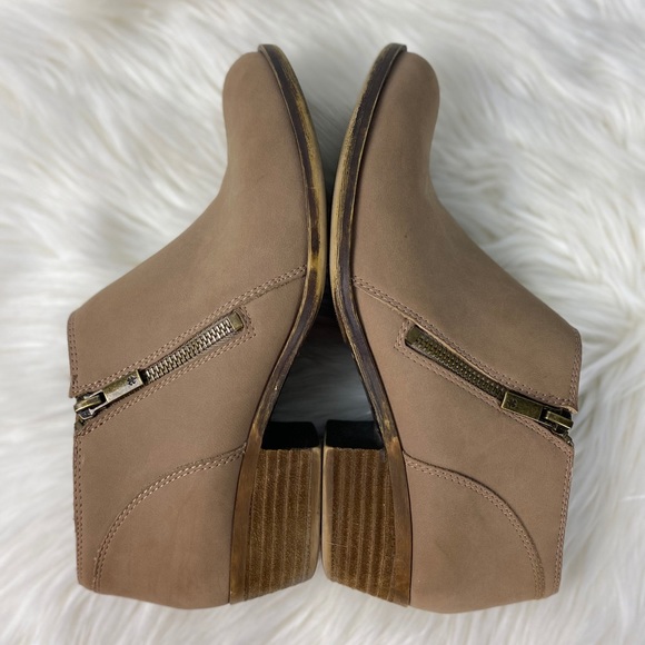 Lucky Brand Booties Ankle boots - Picture 4 of 7